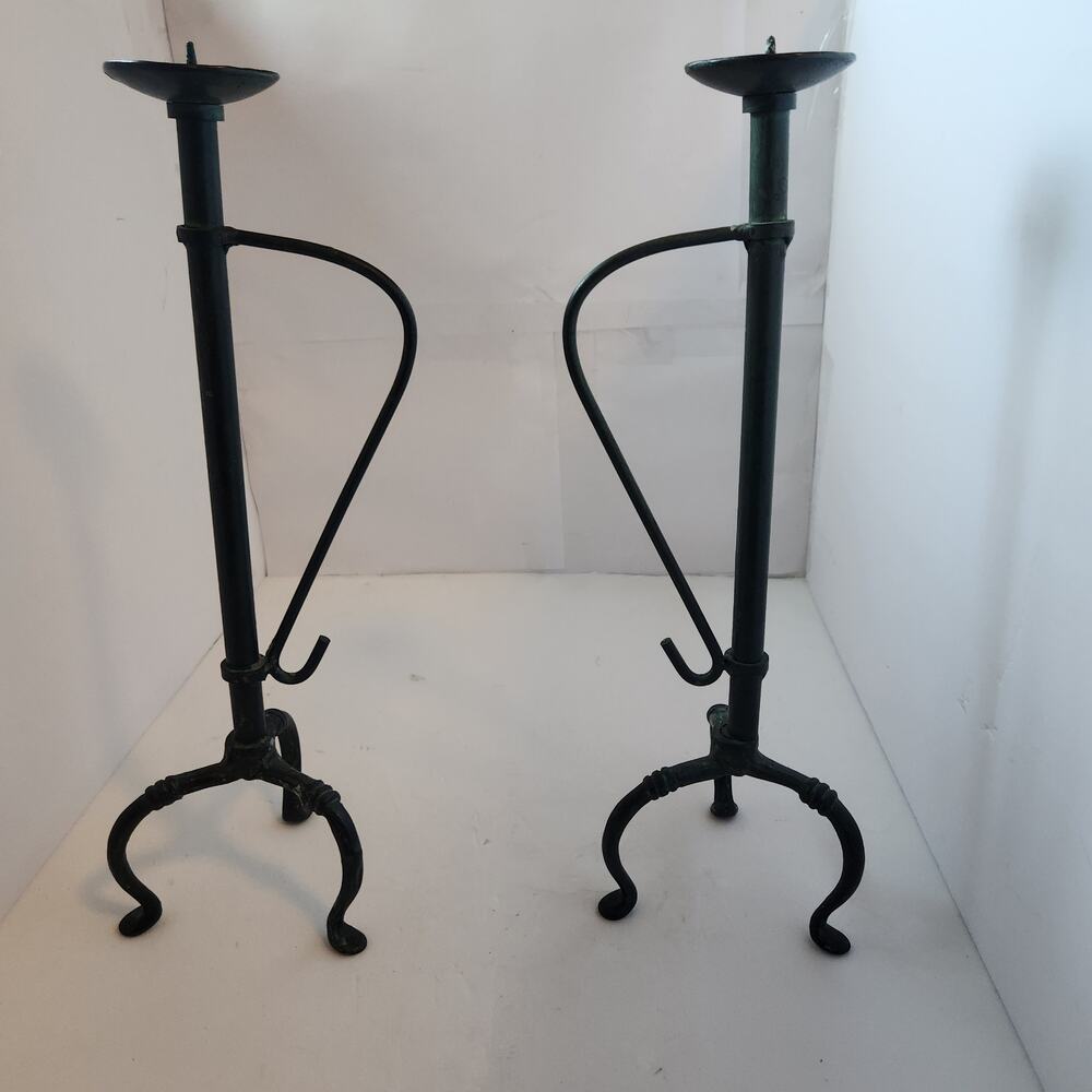 Black Iron Candle Holders with Curved Accent - Set of 2